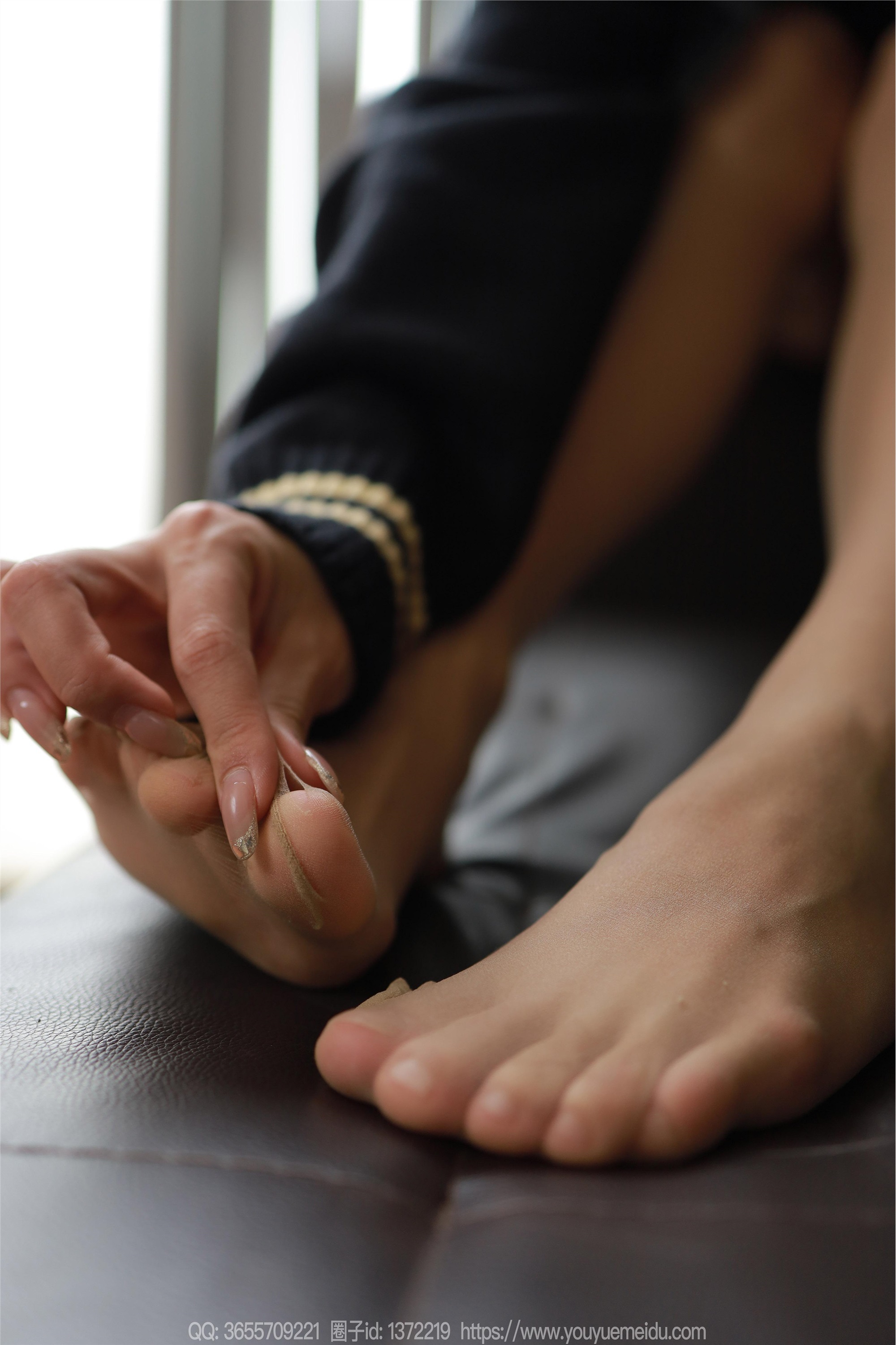 IESS异思趣向  2025.01.06 丝享家 1943 兔兔《白色靴子（下）》